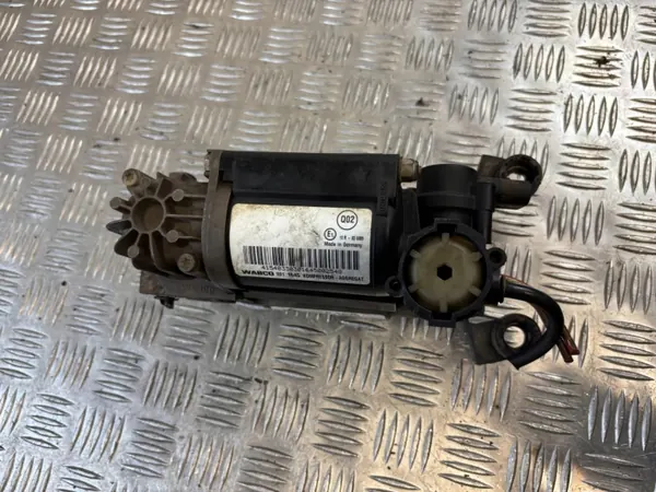 Wabco 4430200171 Compresseur de suspension usagé image 4