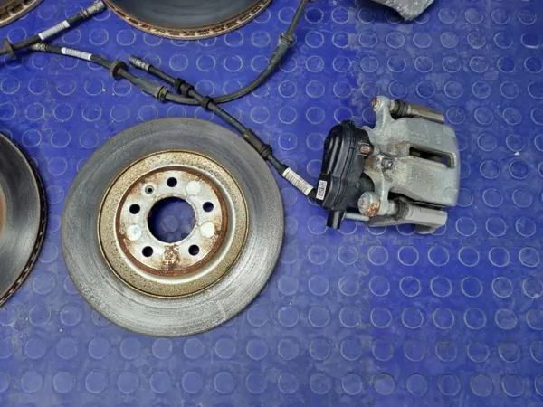 Audi A7 C7 Bromskit OEM 4G06BQ - Komplett set image 5