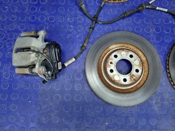 Audi A7 C7 Bromskit OEM 4G06BQ - Komplett set image 6