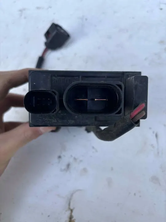 Radiatorventilator regelenheid Audi A4 B7 OEM 8E0 959 501 L image 4