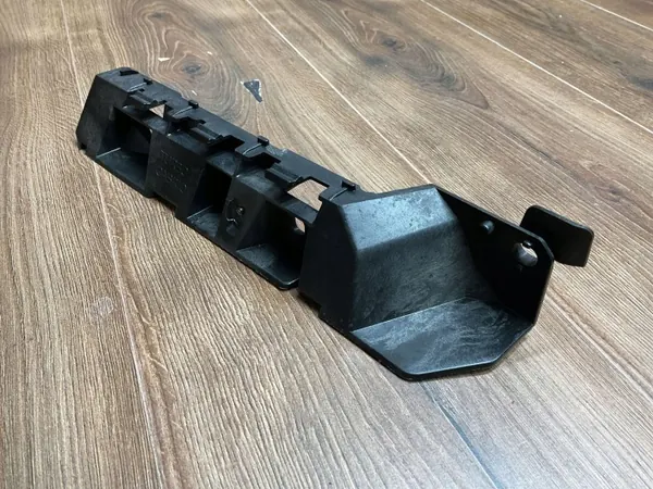 Porsche 911 992 Heckstoßstangen-Schieber OEM 992807885Q image 5