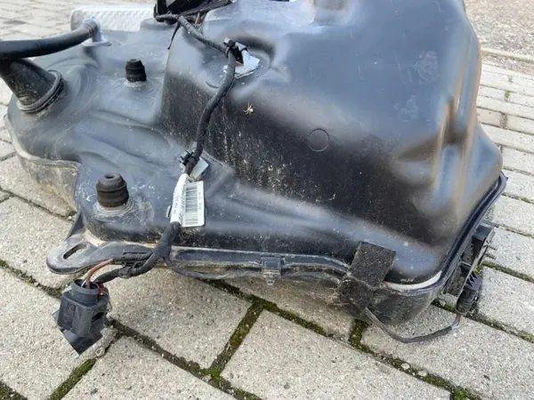 Tanque combustível Audi Q7 4M 2018 OEM 4M0201021FR image 4