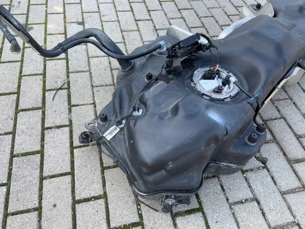 Tanque combustível Audi Q7 4M 2018 OEM 4M0201021FR image 5