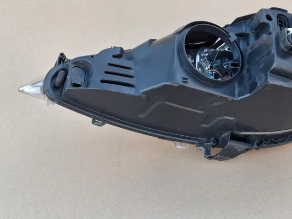 Phare droit OEM PEUGEOT 308 07-11 - Occasion image 8