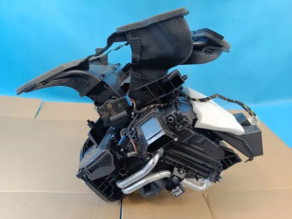 VERWARMINGSWISSEL SKODA SCALA LIFT 1.0TSI 2Q1820007B image 5