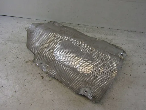 Opel Corsa F Avgasvärmeskydd OEM 9824324580 image 3