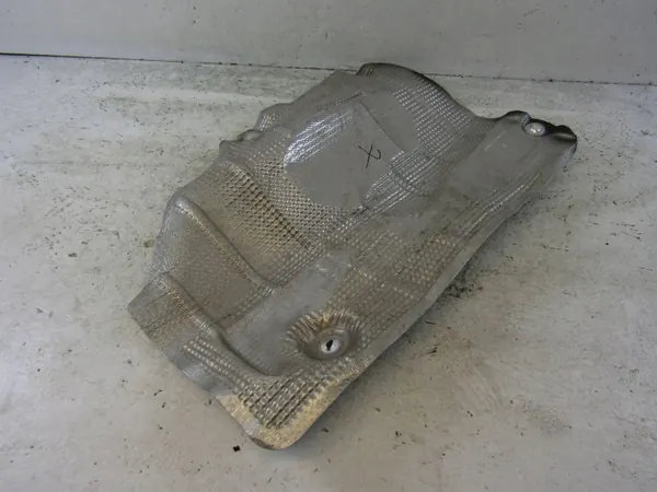 Opel Corsa F Avgasvärmeskydd OEM 9824324580 image 5