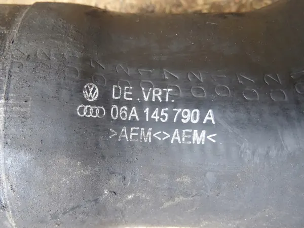 Intercooler-Schlauch Audi TT 8N 06A145790A image 2