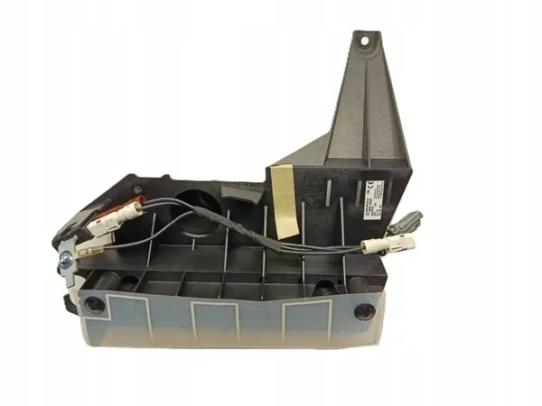 Mercedes W470 X-Class Radioantenne OEM A4709053201 image 2