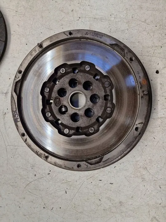 Volante bimassa Mitsubishi ASX 1.8 DID image 4