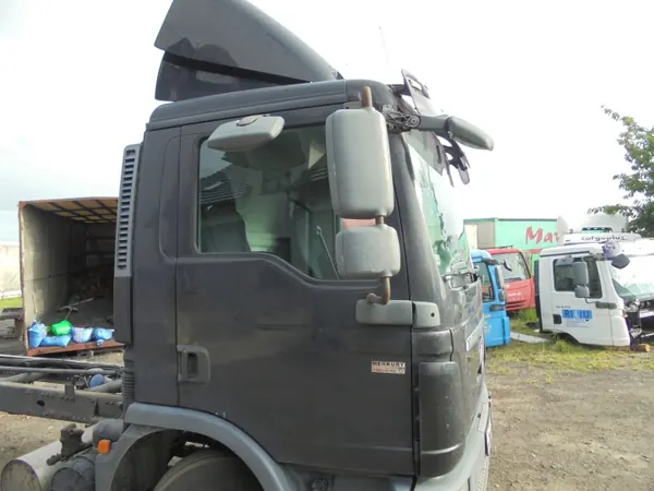 Peças cabine MAN TGL/TGM OEM 81.12345-0001 image 3