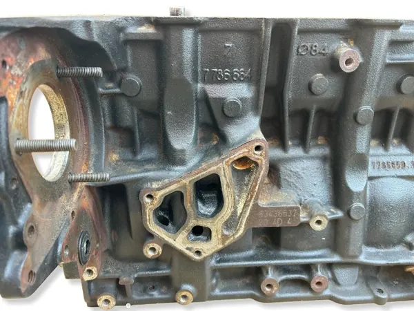 BMW Moottorilohko OEM 7786664 118d/318d/320d image 5