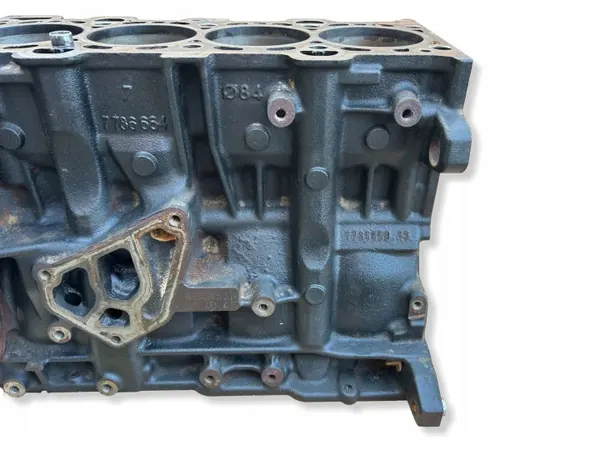 BMW Moottorilohko OEM 7786664 118d/318d/320d image 6