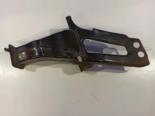 OEM 999323 Etu Hinauskoukun Kiinnitys Volvo XC60 image 3