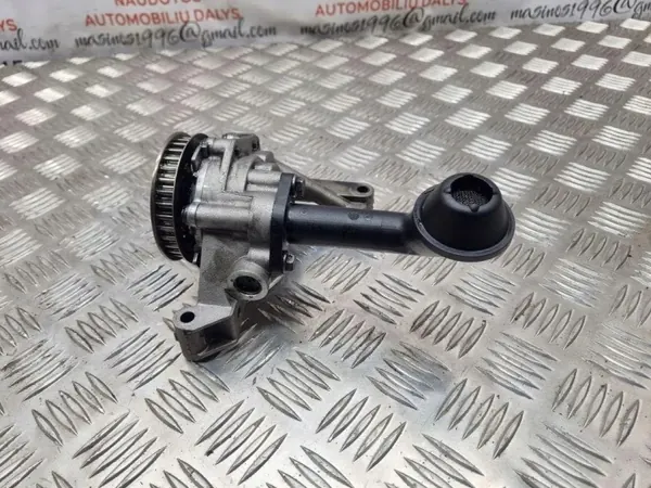Pompe à huile OEM 03L115105B pour VW Touran 2.0L Diesel image 4