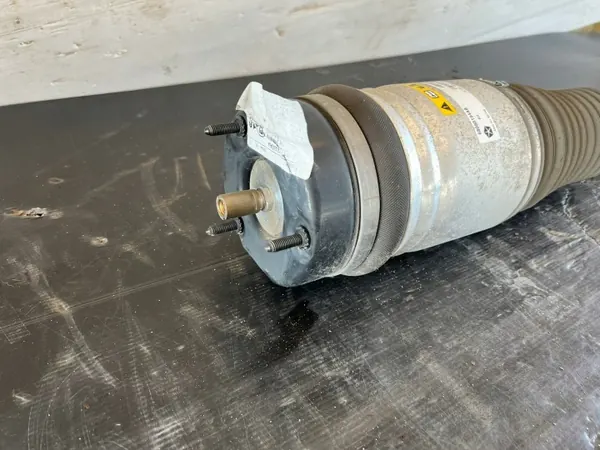Jeep Grand Cherokee Fram höger luftfjädring 68080194AB image 5