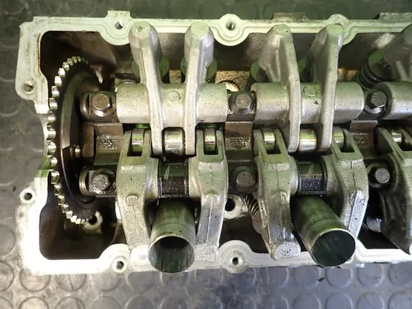 Cabeza de cilindro MINI ONE 1.6 B 2002 image 3