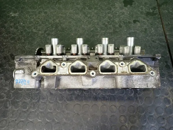 Cabeza de cilindro MINI ONE 1.6 B 2002 image 6