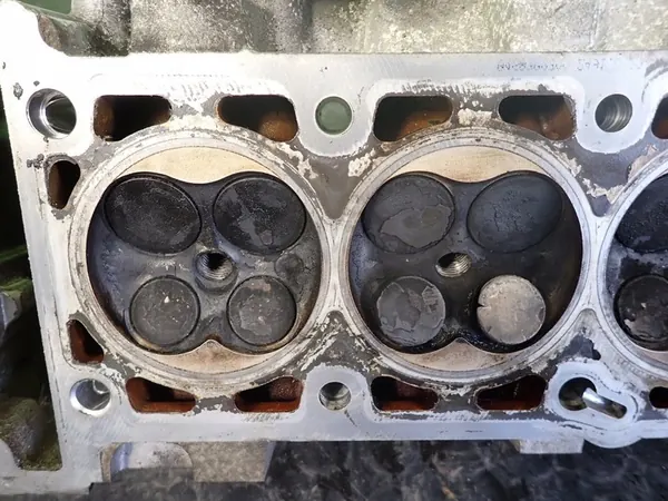 Cabeza de cilindro MINI ONE 1.6 B 2002 image 8