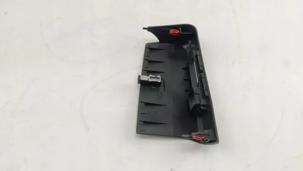 Prise USB Toyota OEM 55407K0020 - Occasion image 4