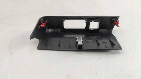 Prise USB Toyota OEM 55407K0020 - Occasion image 6