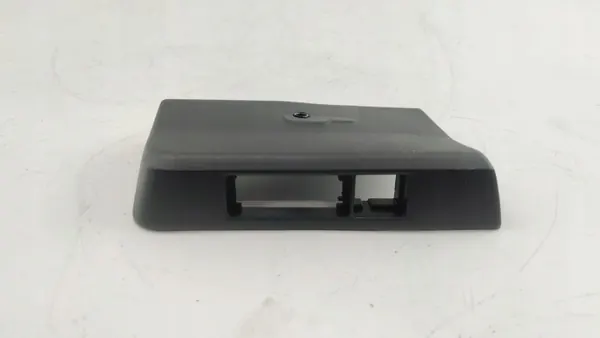 Prise USB Toyota OEM 55407K0020 - Occasion image 8