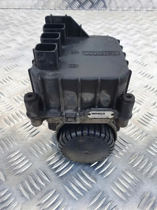 Válvula EBS OEM 2047120 para DAF XF 106 480 Lift Euro 6 image 2