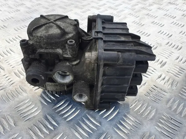 Válvula EBS OEM 2047120 para DAF XF 106 480 Lift Euro 6 image 3