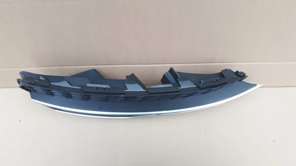Rejilla de parachoques delantero izquierdo AUDI A3 S3 8V3807681Q image 8