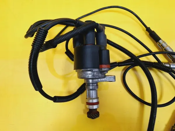 Distributeur d'allumage OEM DRC100221 pour Mercedes W124 image 3