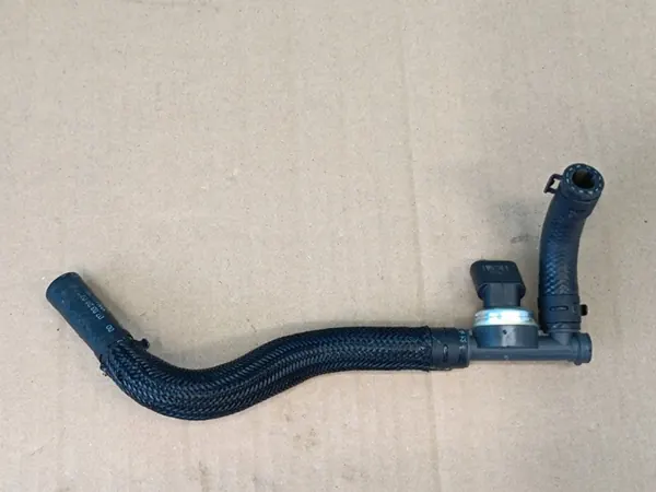 CUPRA FORMENTOR 2.0 TDI 110KW 2024 Capteur de pression de carburant OEM image 8