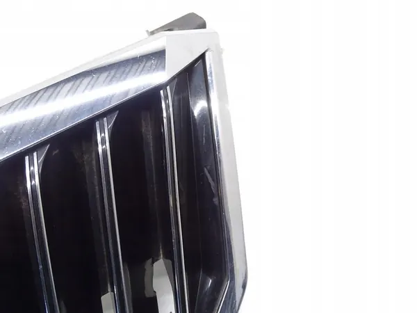 Skoda OE 3T0853668B grille, bumper image 5