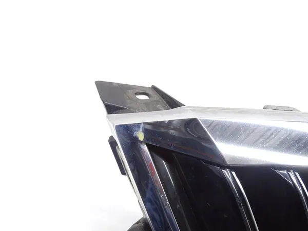 Skoda OE 3T0853668B grille, bumper image 9