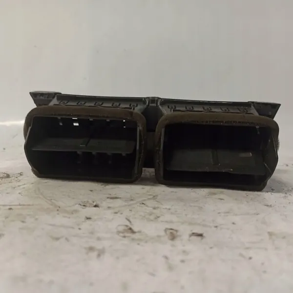 Land Rover Evoque middenrooster OEM GJ32014L21DA image 7