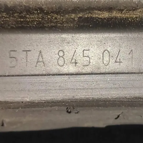 Vidro traseiro esquerdo VW Touran OEM 5TA845041 Usado image 3