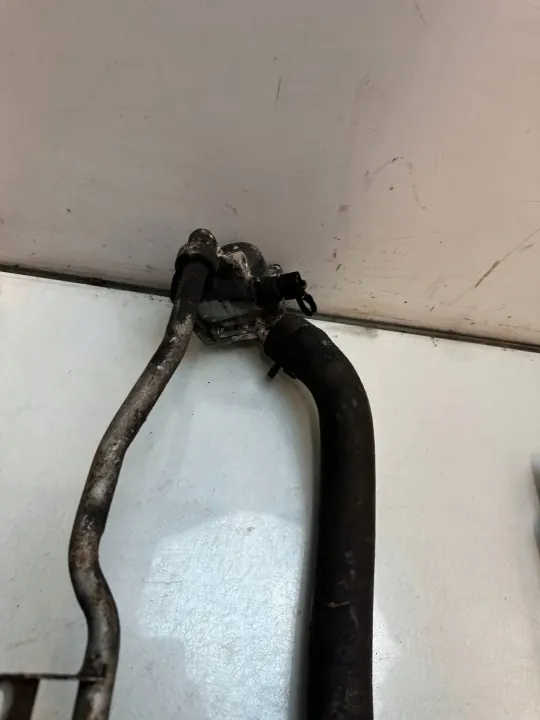 Kraftstoff-Einfüllstutzen Hyundai Getz 1.3 OEM 523423 image 4