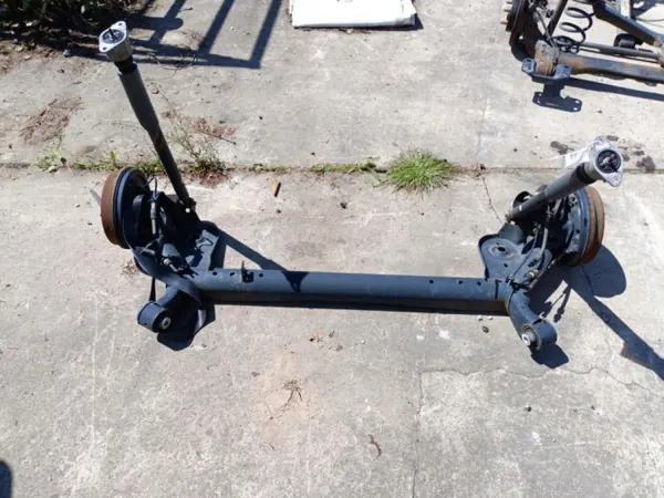 Ford Tourneo Courier Achterophangbalk OEM Wrakowisko-16156- image 2