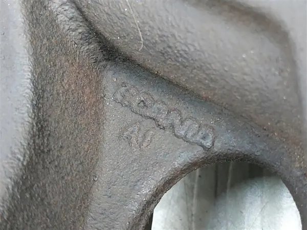 Suporte de escape Scania OEM 1445425 - Usado image 3