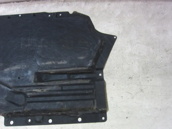 BMW X5 F15/F16/F86 Vänster Underredessköld OEM 51757325391 image 4