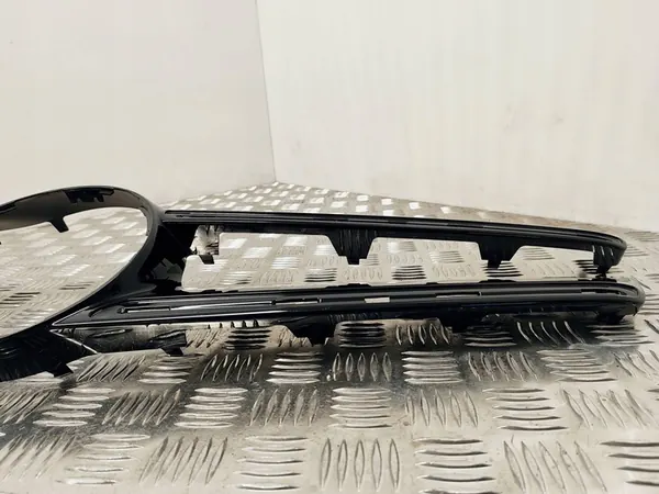 Griglia superiore Mercedes-Benz GLA W156 2015 image 7