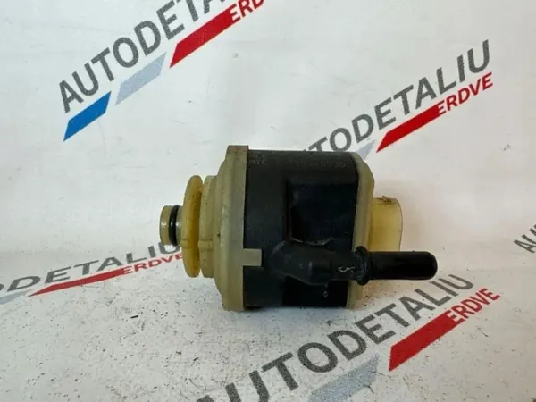 BMW Bränslefiltervärmare OEM 1332857251 för 2.0L diesel image 2