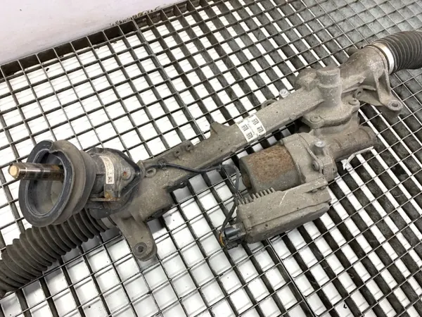 Ohjausvaihde hammastanko OEM 6820000221 Mercedes CLA image 4