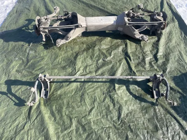 Hinterachsschwinge OEM 9640718710 für Peugeot 407 image 2
