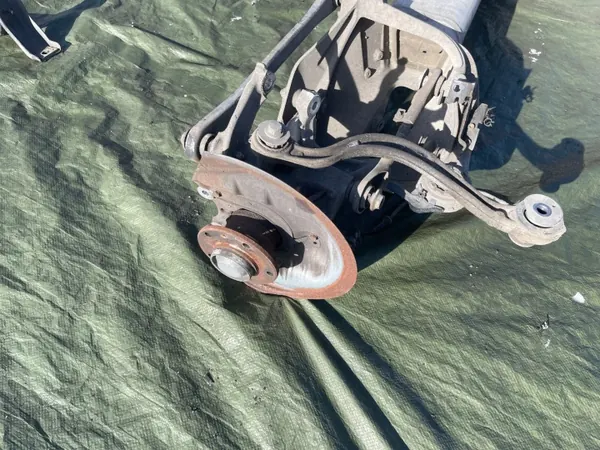 Hinterachsschwinge OEM 9640718710 für Peugeot 407 image 5