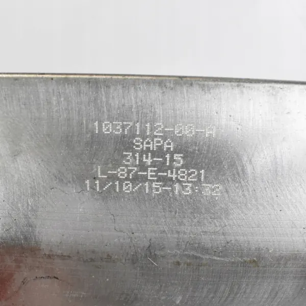 Tesla Model S etusuojalevy OEM 1014946-00-A image 3
