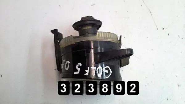 Phare antibrouillard VW OEM AM-323892 - État utilisé image 2