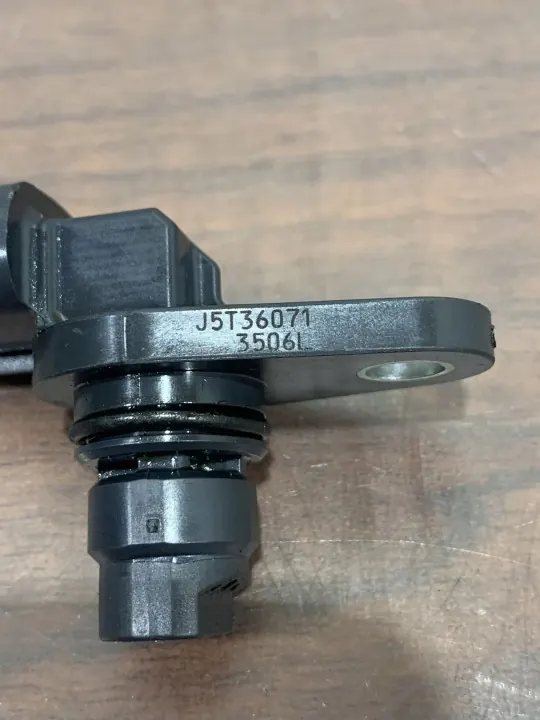 Capteur d'arbre à cames OEM J5T36071 Subaru Outback image 5