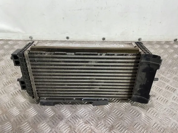KIA Sportage Intercooler OEM FBZ20835 - Begagnad image 2