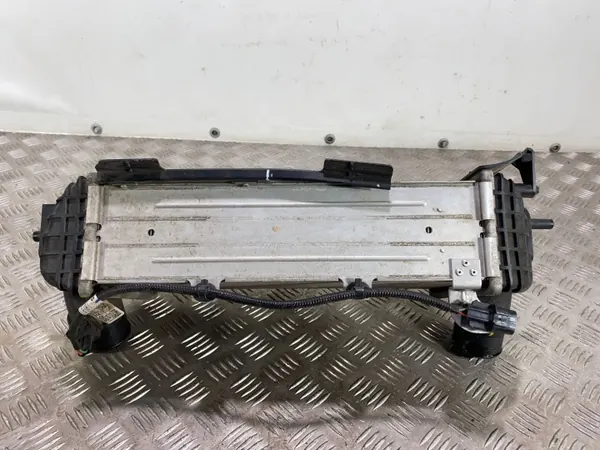 KIA Sportage Intercooler OEM FBZ20835 - Begagnad image 3