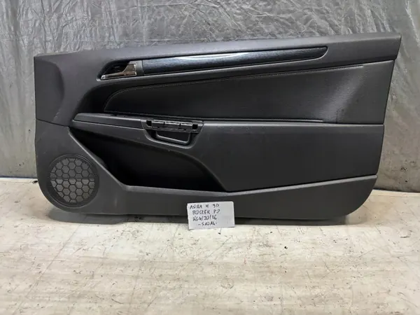Panel de puerta delantera derecha OEM 13221168 Opel Astra H image 2